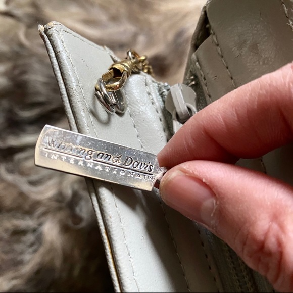 Whiting & Davis Mesh Purse with gold chain - Picture 5 of 5